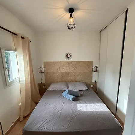 Charmante Maisonnette Situe Au Calme Proche D'ajaccio. *